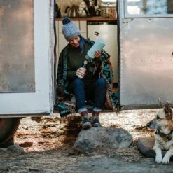 Earthwell Kewler Opener Vacuum Bottle 946ml Aqua Blue -SurviGear Store earthwell kewler opener lifestyle 002 5